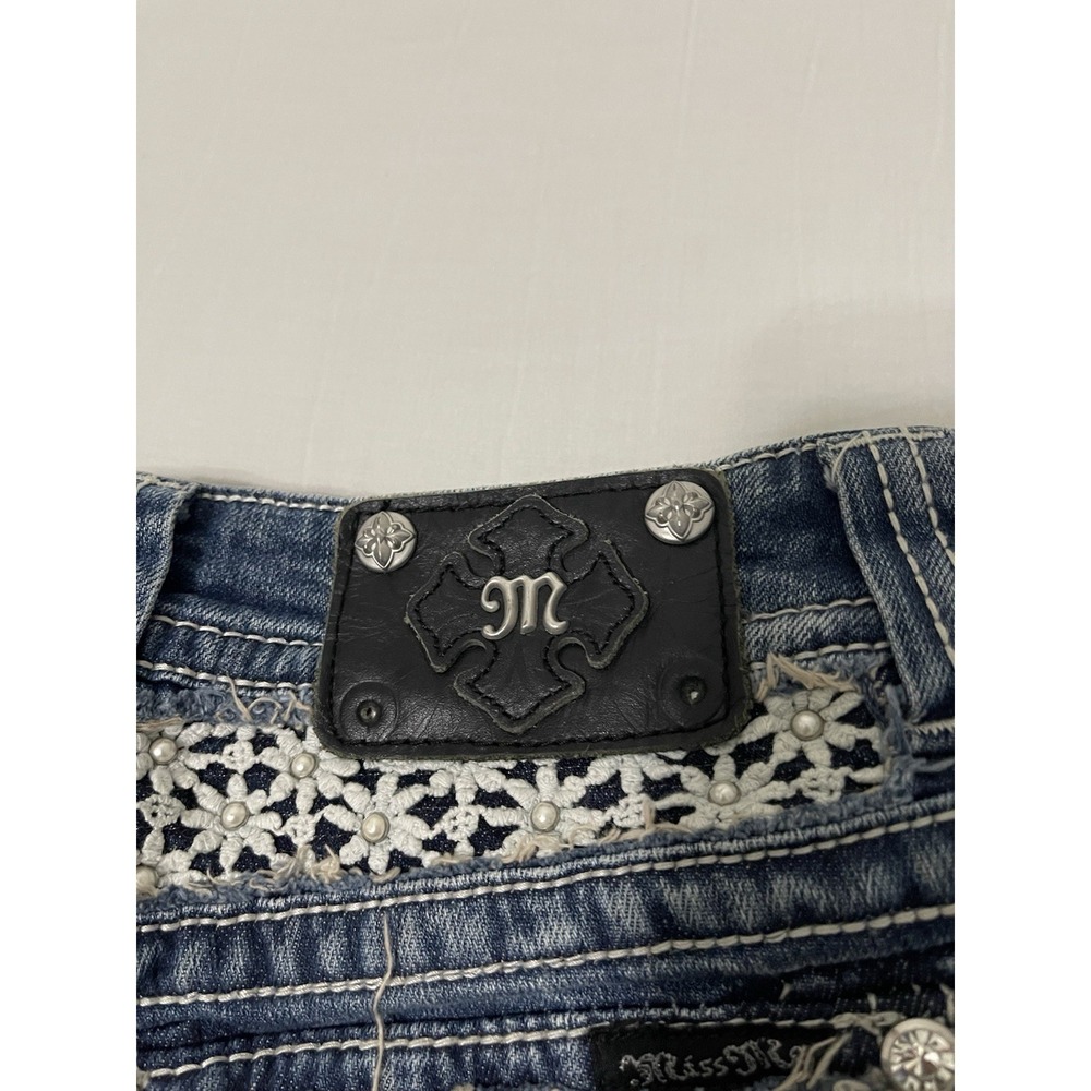 Miss Me Jeans Shorts Size 28 JP6158M Bermuda Embroidered Denim Whiskers - Picture 4 of 8